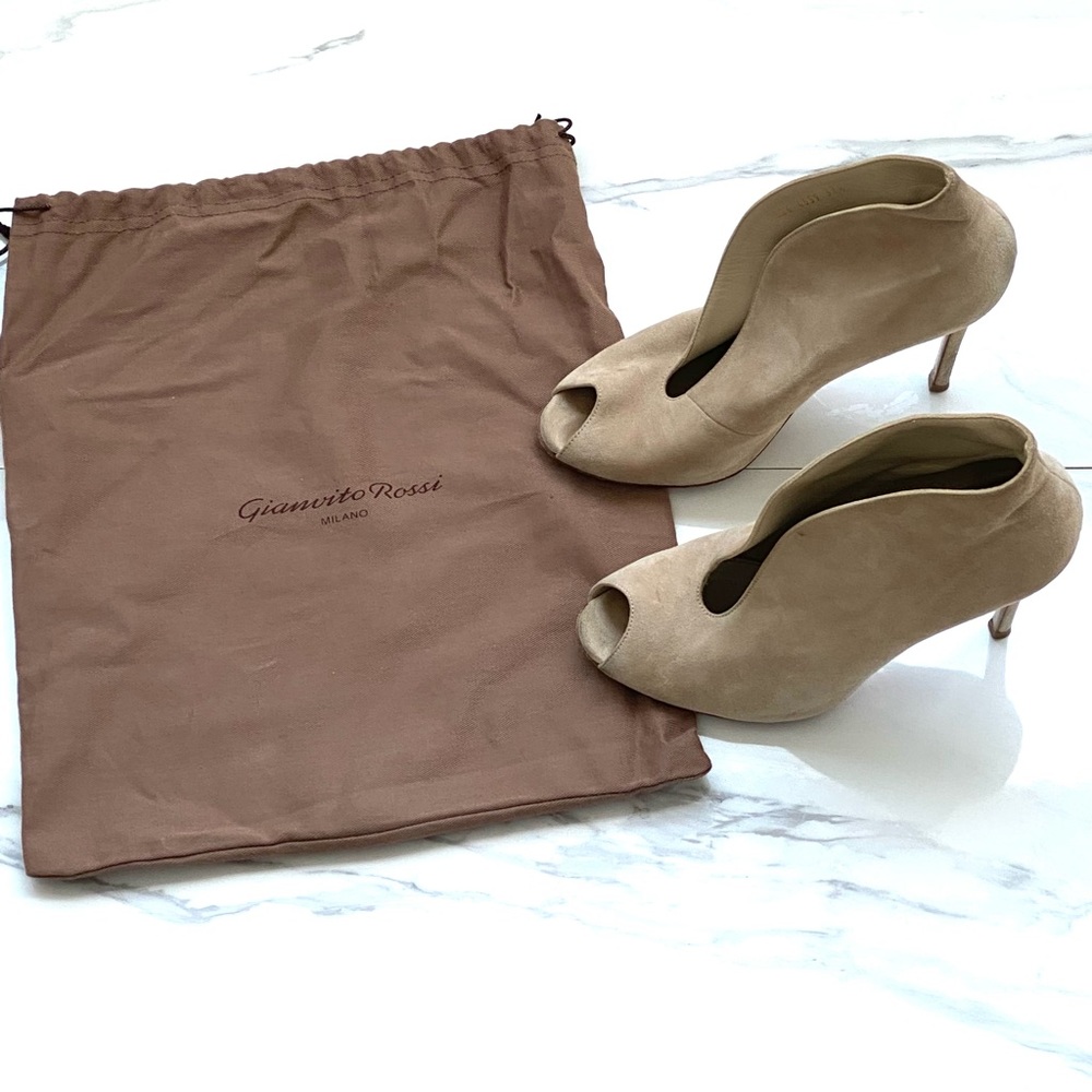 Gianvito Rossi"Vamp" Neutral Booties